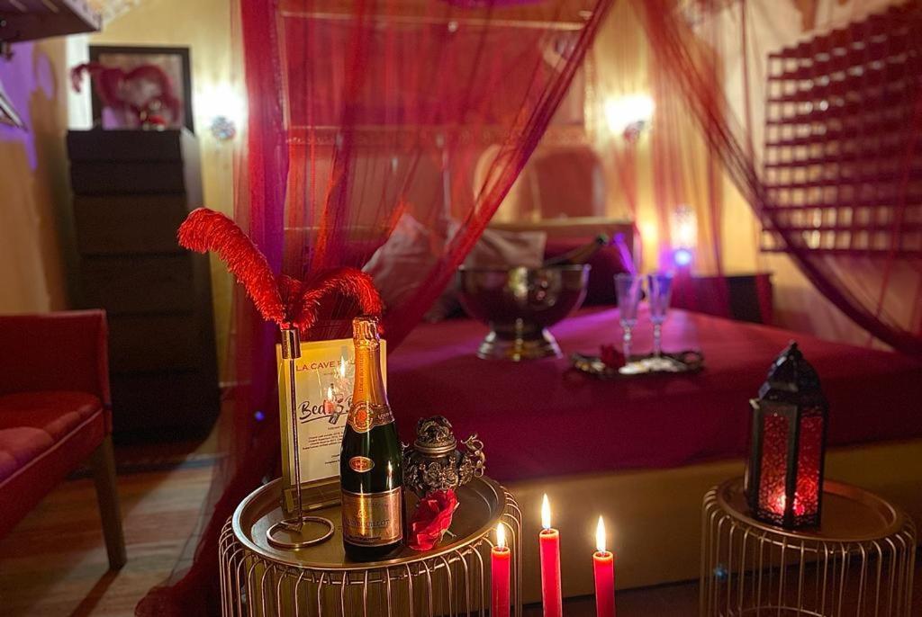 Florence Red Impression - In The City Center Bagian luar foto