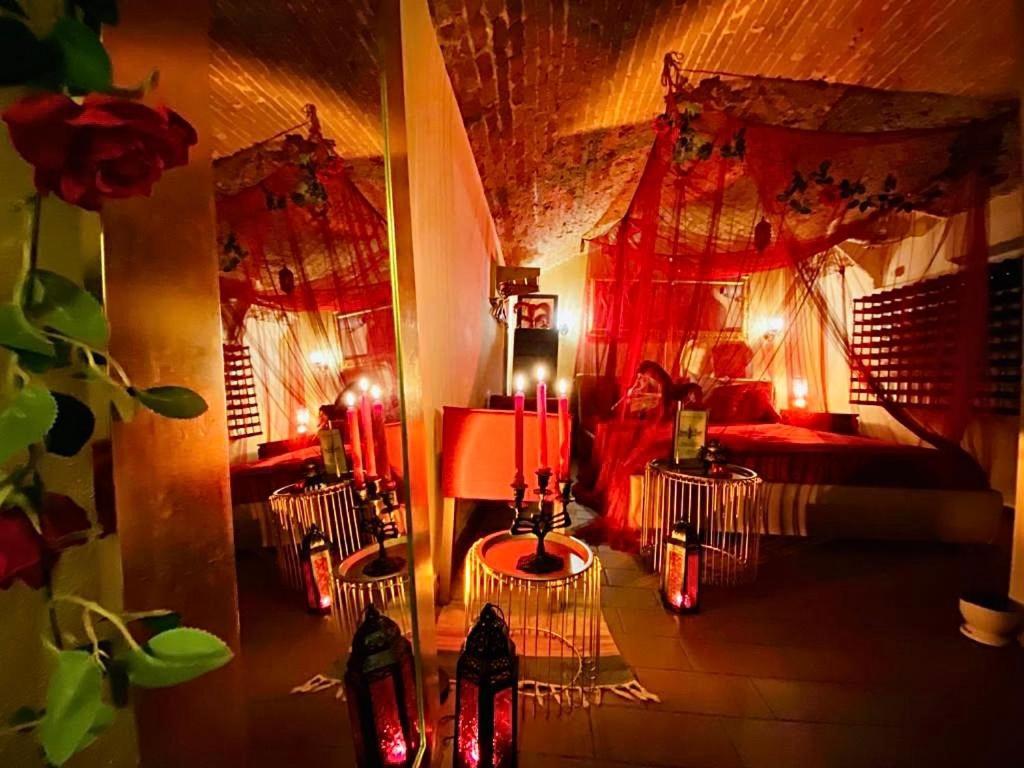 Florence Red Impression - In The City Center Bagian luar foto